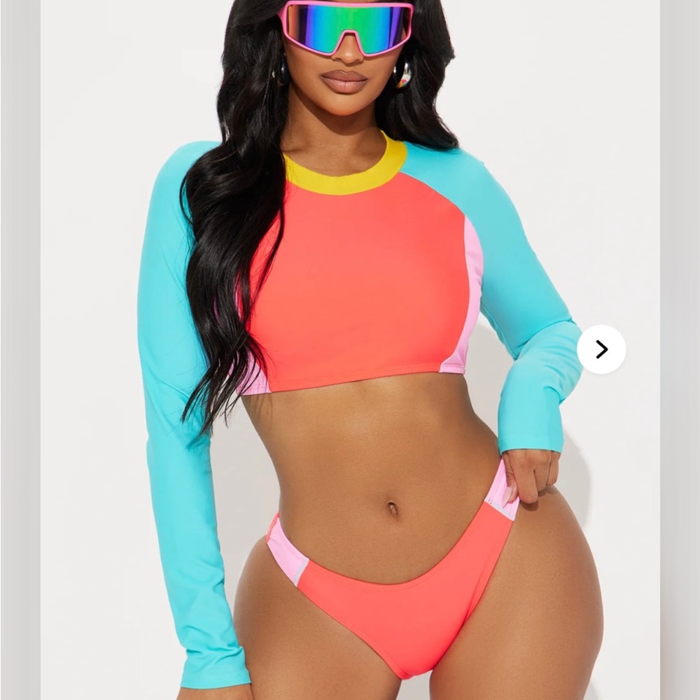 SOLD!Fashion Nova Vibrant Multicolor Bikini Set